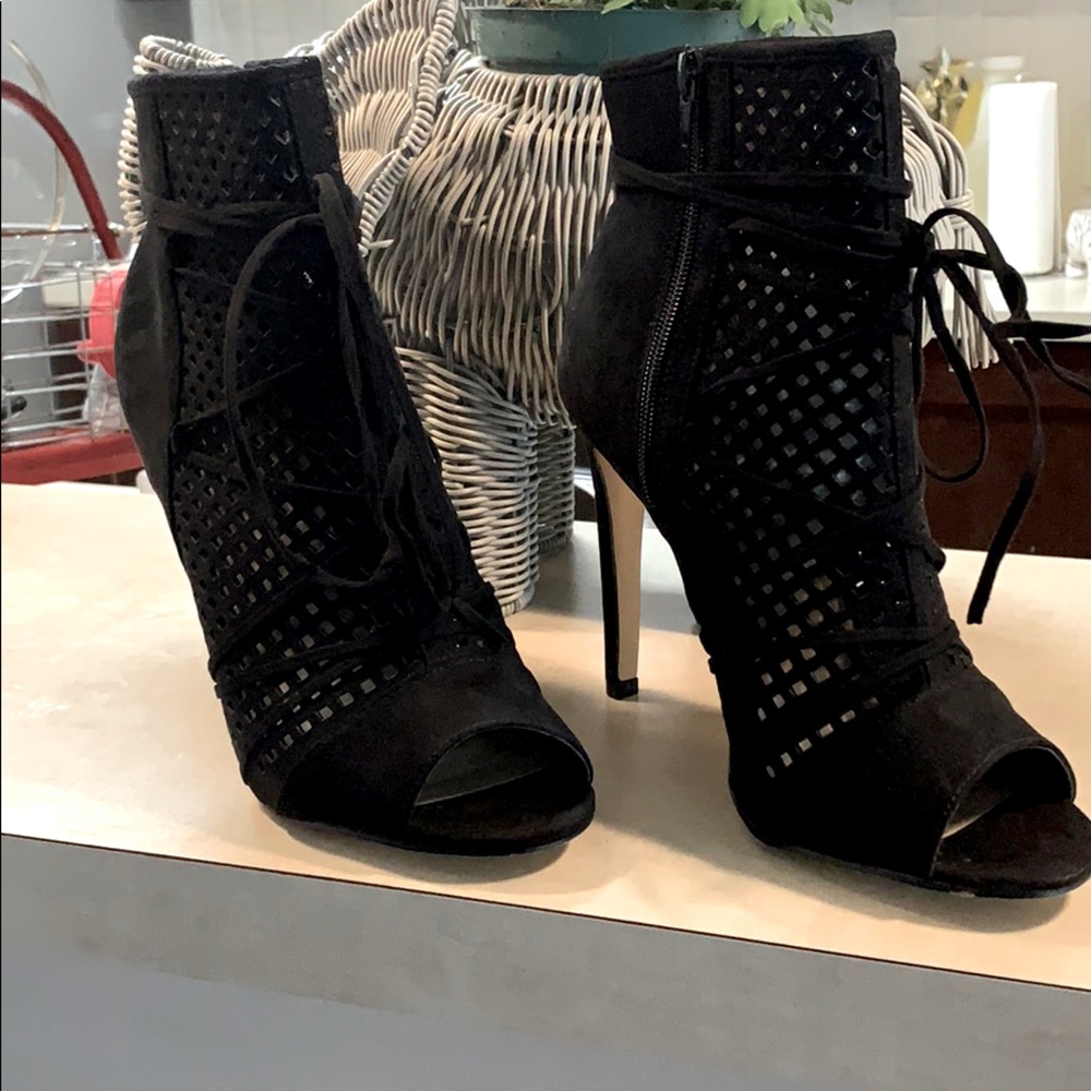Black shoes